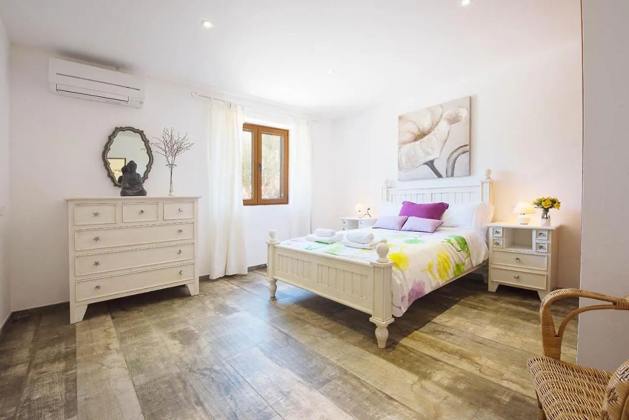 Finca Marssella De Cala Sa Nau Villa Cala Ferrera  Spain